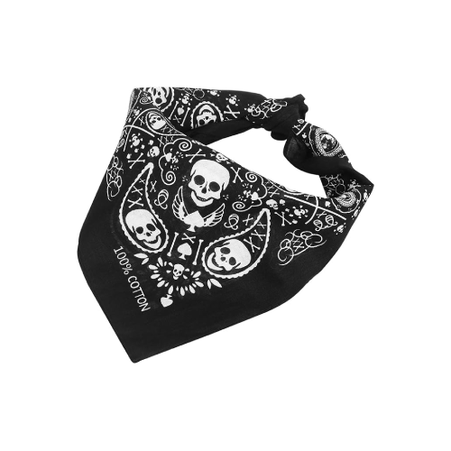 Pañuelo negro con calaveras blancas, diseño gótico.
